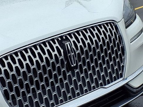 Used 2023 Lincoln Corsair AWD image 29