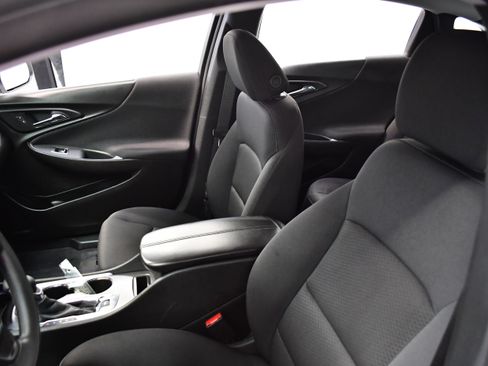 Used 2024 Chevrolet Malibu LT image 17