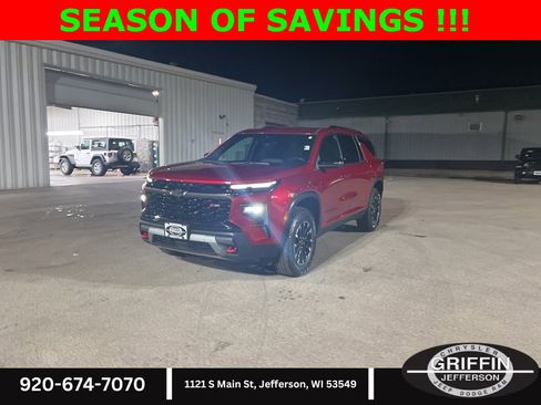 Used 2024 Chevrolet Traverse Z71 w/ Enhanced Driving Package image 4