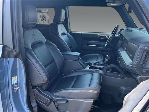 Used 2025 Ford Bronco Badlands AWD/4WD image 4