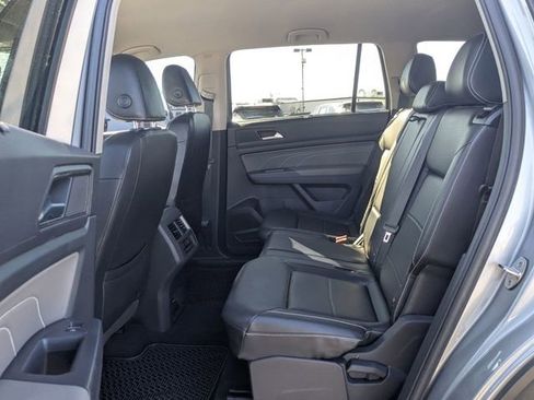 Used 2021 Volkswagen Atlas SE image 22