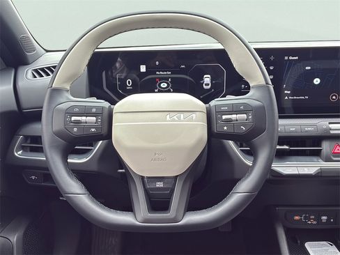 New 2025 Kia K4 GT-Line image 19