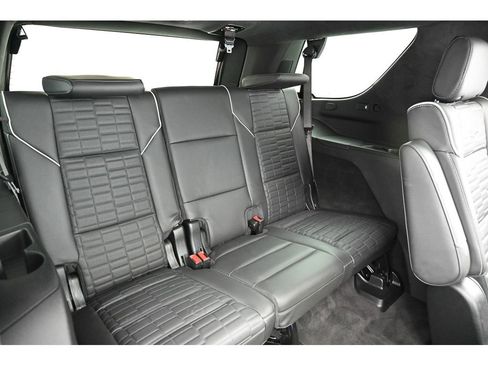 Used 2025 Cadillac Escalade Sport Platinum image 21