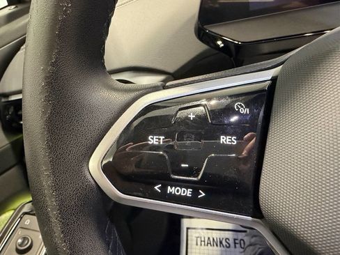 Used 2023 Volkswagen ID.4 Pro image 27