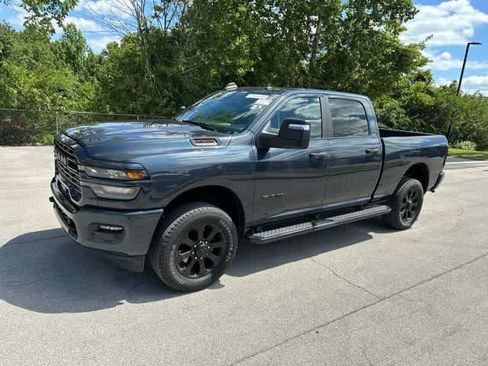 Used 2025 RAM 2500 Big Horn AWD/4WD image 17