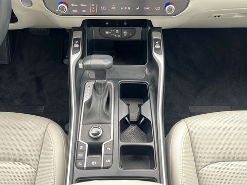 Used 2025 Kia Sorento EX w/ Panoramic Sunroof Package FWD image 18