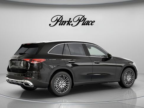 Used 2026 Mercedes-Benz GLC 300 image 22