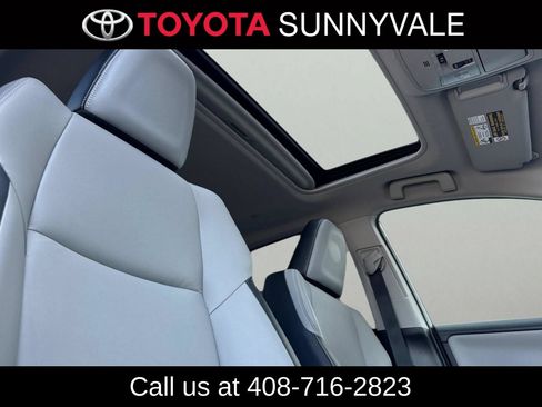 Used 2017 Toyota RAV4 Limited AWD/4WD image 21