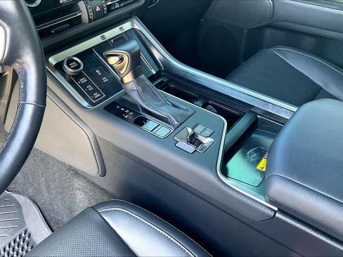 Used 2024 Lexus GX 550 image 16