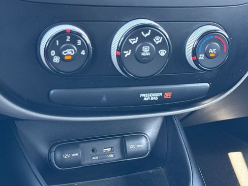 Used 2018 Kia Soul image 20