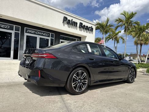 Used 2025 BMW 540i xDrive image 25
