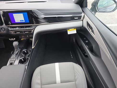 New 2026 Toyota Camry SE image 14