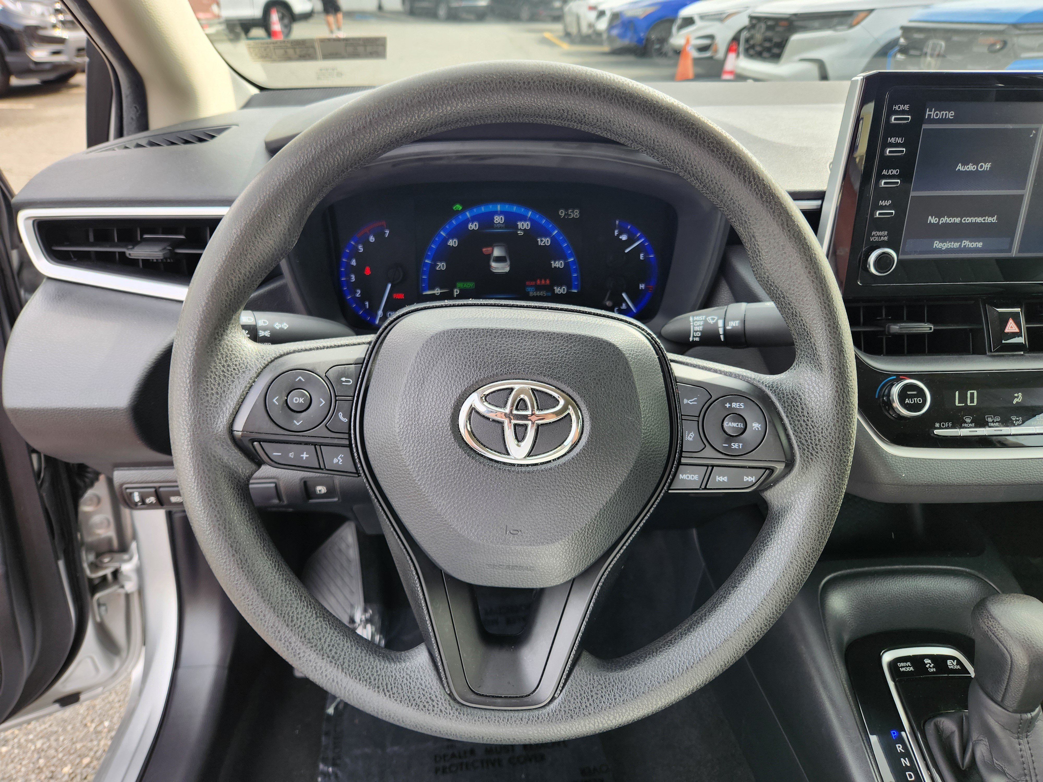 Used 2020 Toyota Corolla LE FWD image 18