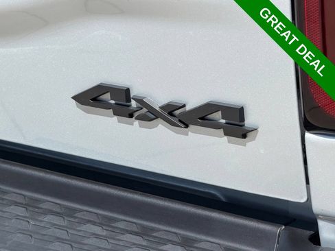 Used 2026 RAM 2500 Big Horn AWD/4WD image 9