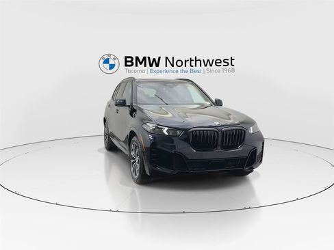 New 2026 BMW X5 xDrive40i w/ M Sport Package AWD/4WD image 7