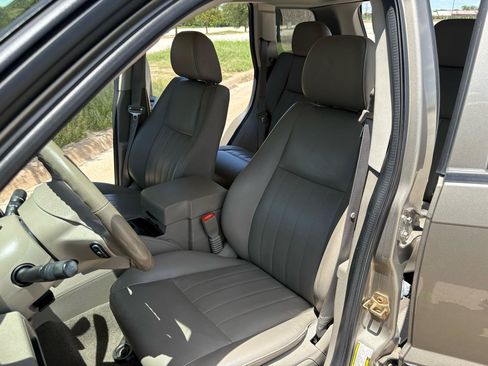 Used 2006 Jeep Grand Cherokee Laredo AWD/4WD image 30