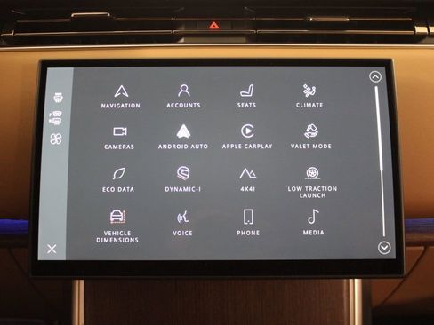 Used 2024 Land Rover Range Rover SE AWD/4WD image 31