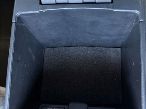 Used 2020 Toyota Corolla LE image 29