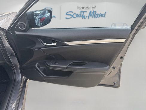 Used 2019 Honda Civic Sport image 32