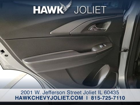 Used 2025 Chevrolet TrailBlazer LT AWD/4WD image 19