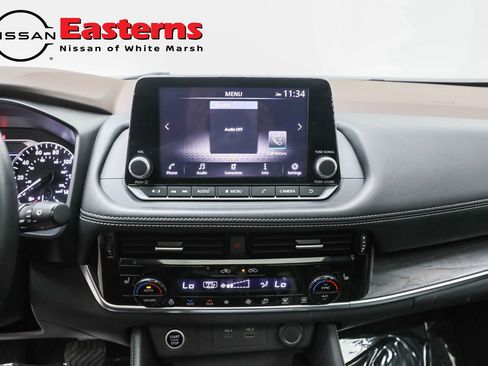 Used 2021 Nissan Rogue SL AWD/4WD image 12