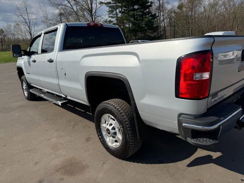 Used 2019 GMC Sierra 2500 4x4 Crew Cab w/ Sierra Convenience Package image 10