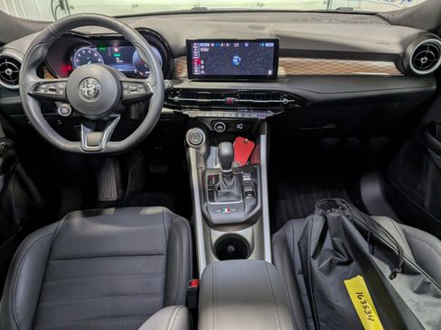 Used 2024 Alfa Romeo Tonale Ti w/ Active Assist Package image 12