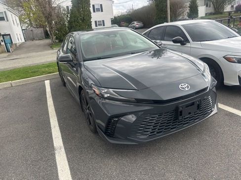 Used 2025 Toyota Camry XSE AWD/4WD image 6