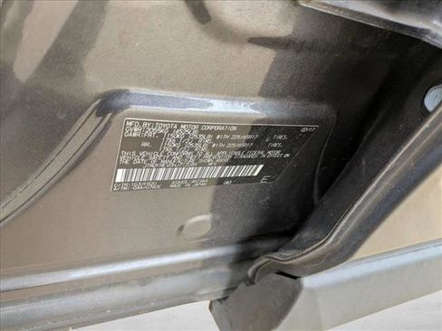 Used 2017 Toyota RAV4 LE image 15