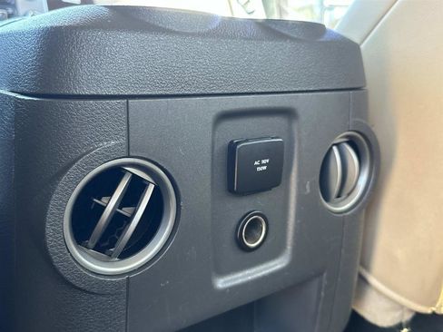 Used 2014 Ford F250 Lariat w/ Lariat Ultimate Package image 24