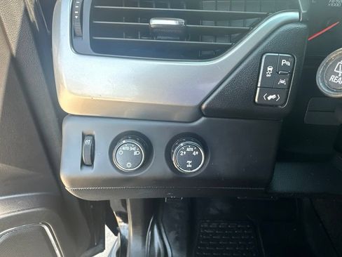 Used 2016 Chevrolet Tahoe LT AWD/4WD image 11