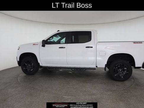 Used 2021 Chevrolet Silverado 1500 LT Trail Boss w/ LT Trail Boss Premium Package AWD/4WD image 8