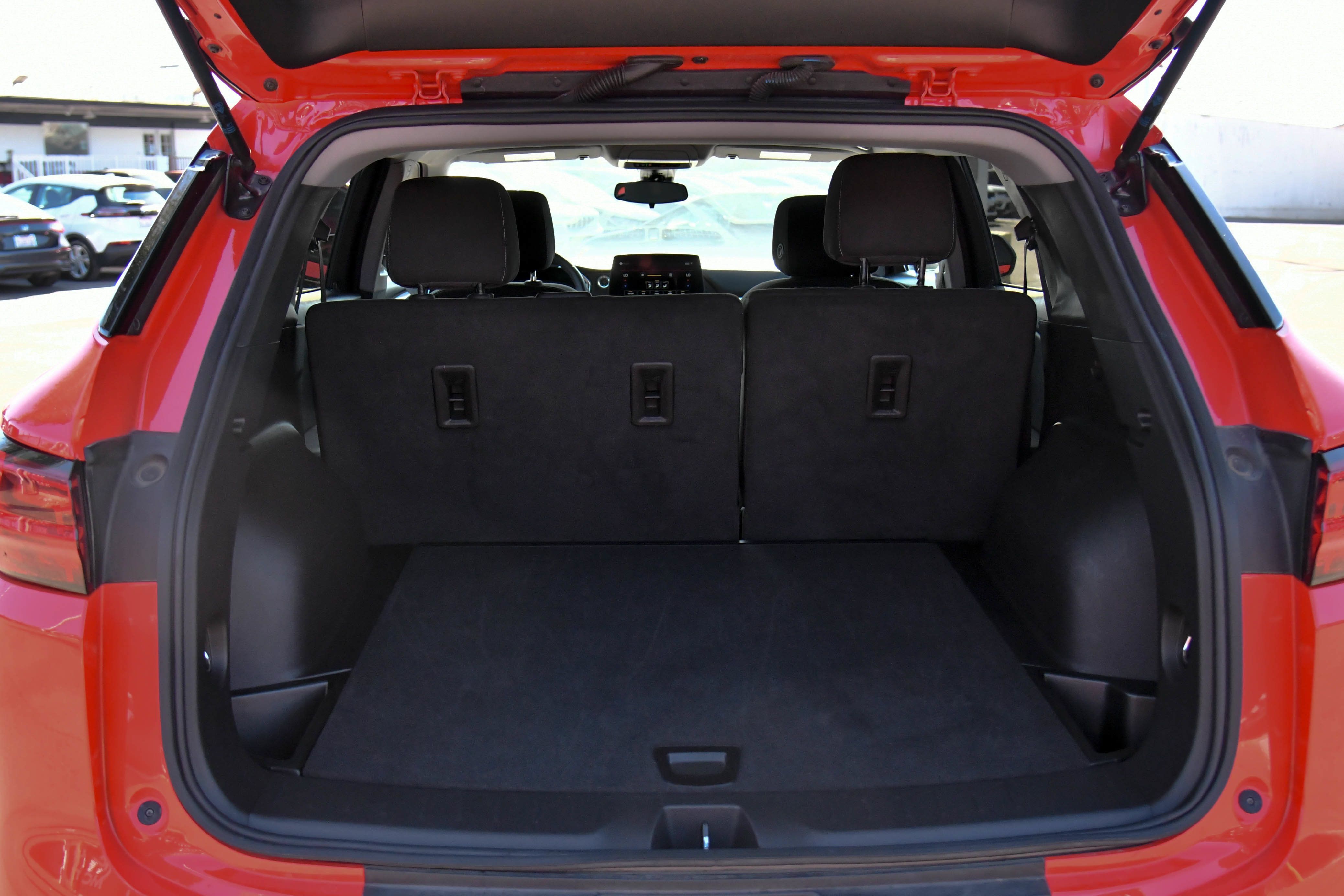 Used 2025 Chevrolet Blazer LT FWD image 39