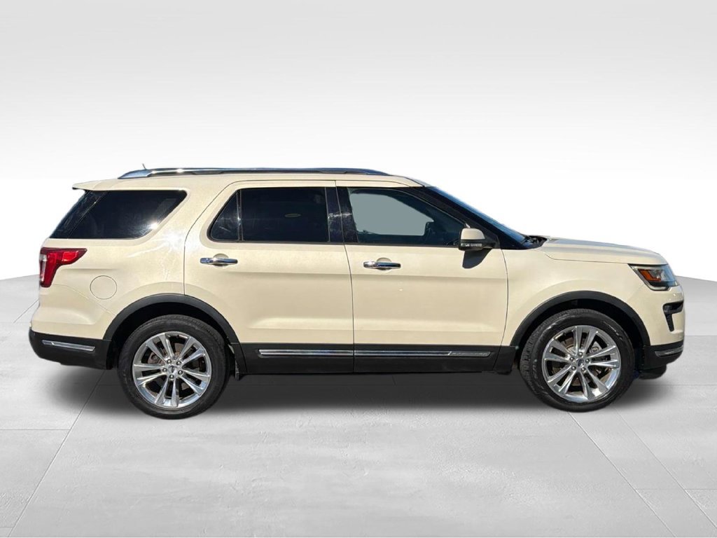 Used 2018 Ford Explorer Limited AWD/4WD image 2