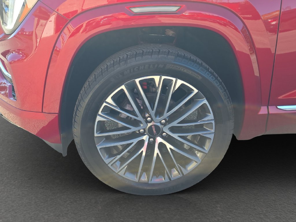 New 2027 GMC Terrain Denali w/ LPO, Floor Liner Package AWD/4WD image 4