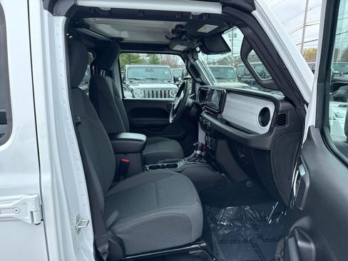 Certified 2024 Jeep Wrangler Unlimited Sport AWD/4WD image 27