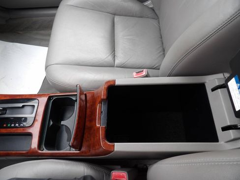 Used 2003 Toyota Camry XLE FWD image 16