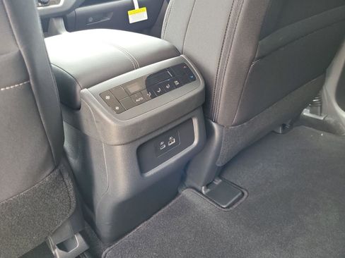 Used 2025 Nissan Pathfinder SV w/ Cargo Package image 23