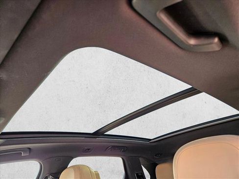 Used 2020 Porsche Cayenne image 16