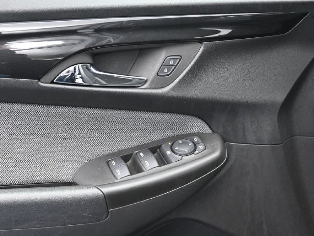 Used 2025 Chevrolet TrailBlazer LT AWD/4WD image 17