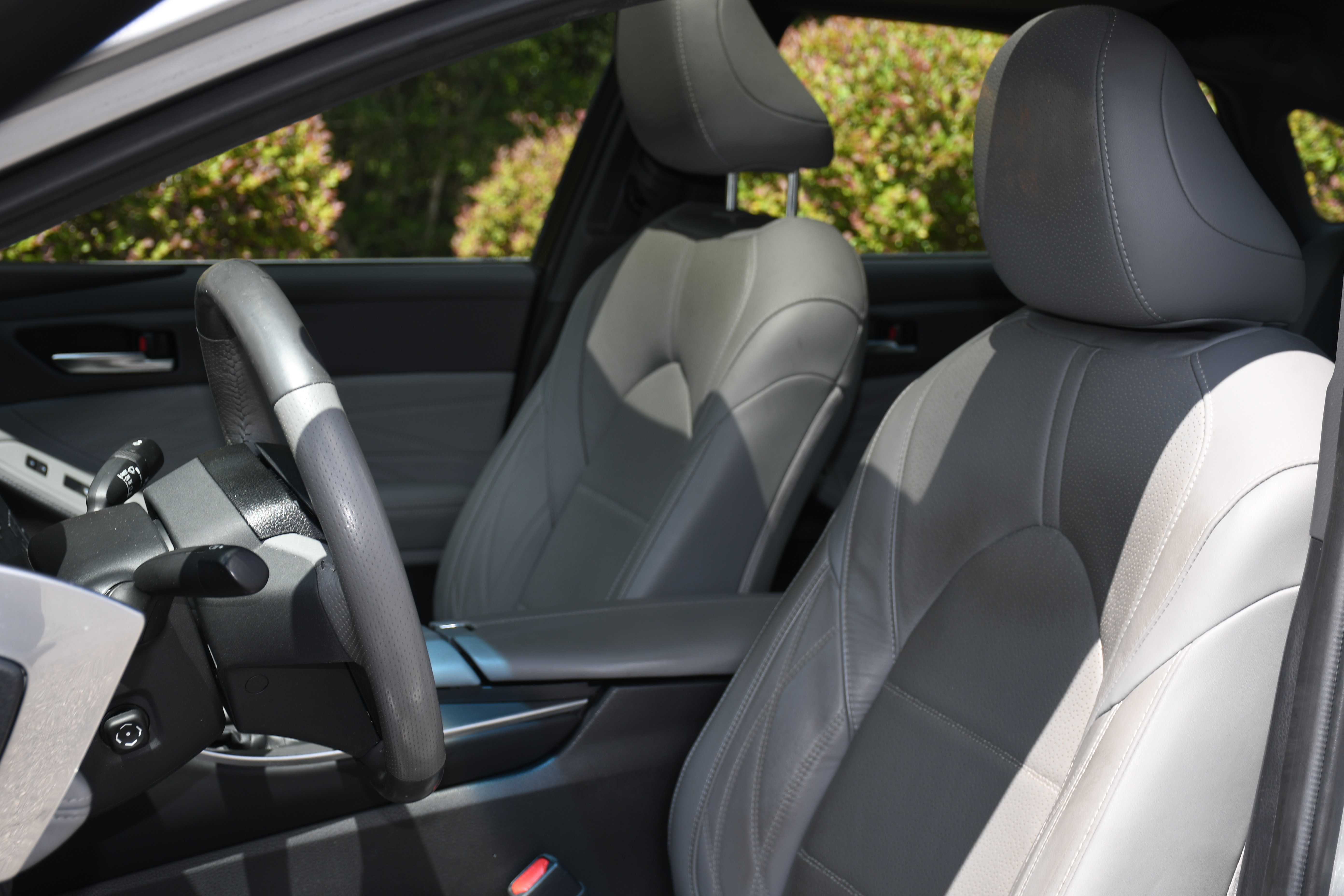 Used 2019 Toyota Avalon Limited w/ Advanced Safety Package FWD image 14