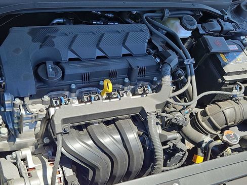 Used 2026 Hyundai Venue SEL FWD image 14