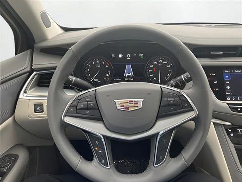 Used 2023 Cadillac XT5 Premium Luxury w/ Technology Package image 14