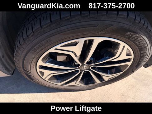 Used 2019 Hyundai Santa Fe FWD image 11