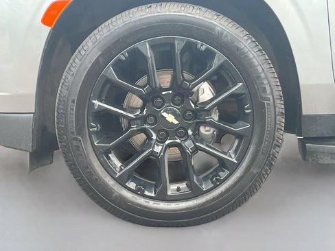 Used 2024 Chevrolet Suburban High Country w/ Max Trailering Package AWD/4WD image 33