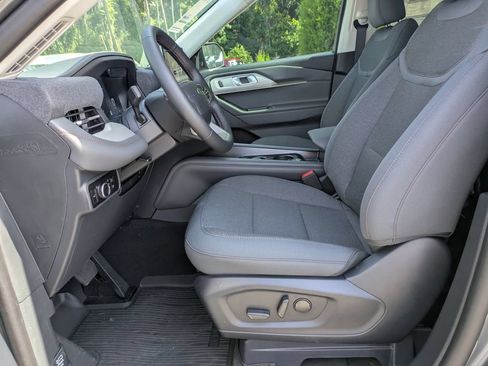 New 2026 Ford Explorer Active RWD image 22