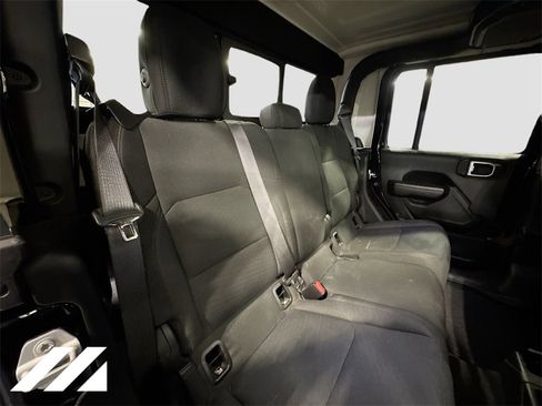 Used 2023 Jeep Gladiator Sport image 27