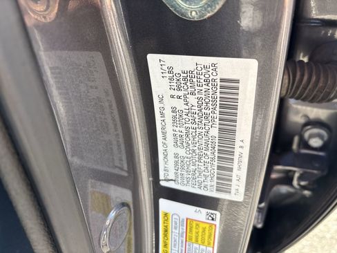 Certified 2018 Honda Accord EX-L image 25