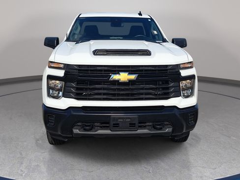 Used 2025 Chevrolet Silverado 2500 W/T w/ WT Convenience Package AWD/4WD image 2
