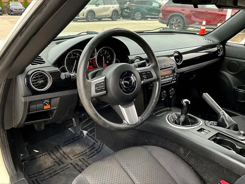 Used 2008 MAZDA MX-5 Miata Touring image 16